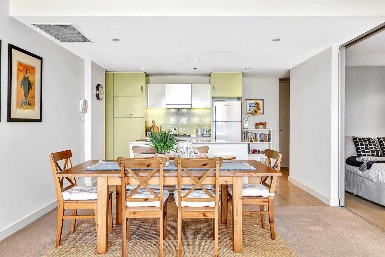 Waterfront Resort-Style Living At Glenelg Beach Adelaide Esterno foto